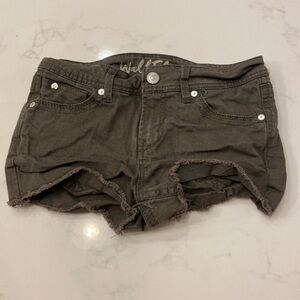 Woman Demin Green Shorts
Great Condition 
Never worn
Size 6